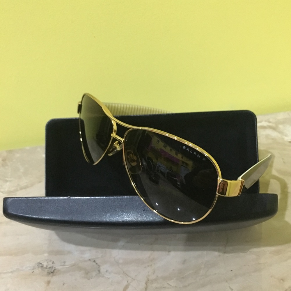 Sunglasses - image 5